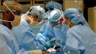Děsiv&eacute;:  Američanka se probudila z k&oacute;matu před odejmut&iacute;m org&aacute;nů na transplantaci