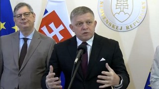 Jak se pase medi&aacute;ln&iacute; hnůj na z&aacute;visti a nen&aacute;visti: nastal čas vyčistit medi&aacute;ln&iacute; sc&eacute;nu!