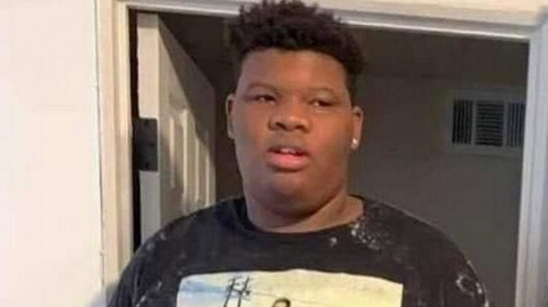 Tyre Samson (14 let) vypadl za jízdy v zábavním parku Orlando a zabil se