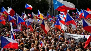 Zajímá vás, jak dezinformačně o včerejší demonstraci informují ruské zdroje?