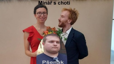 Vzniká farizejská skupina Milionu chvilek (Minář), která jakoby s lítostí propaguje dehonestaci rodiny a holčiček Jindřicha Rajchla!