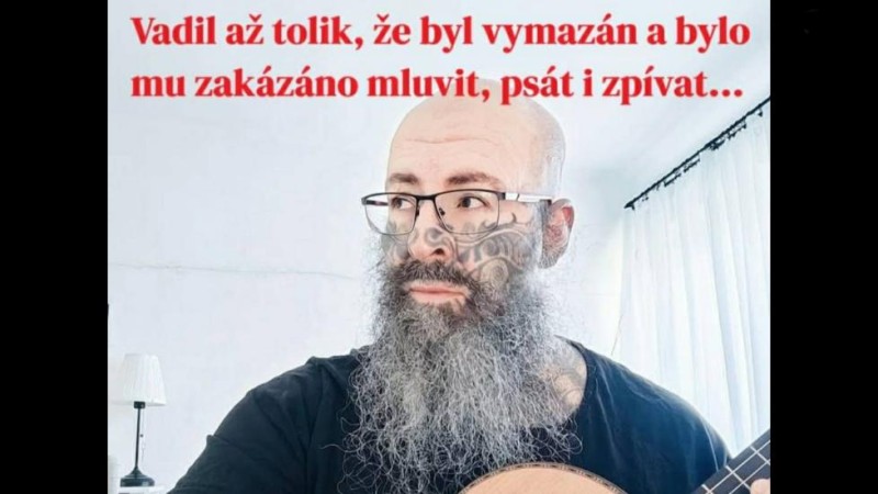 Zd&aacute;nlivě nepostřehnuteln&yacute; mučedn&iacute;k: k pades&aacute;tin&aacute;m Pavla J. Hej&aacute;tka