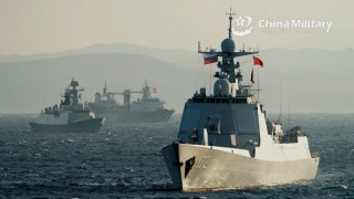 Americké zděšení: ruské a čínské válečné lodě operují poblíž amerického pobřeží