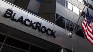 Rusko: dal&scaron;&iacute; drama - soud zbavil BlackRock pr&aacute;va &uacute;častnit se schůz&iacute;